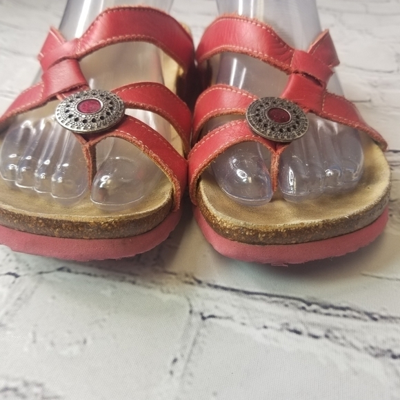 Think! red thong flip flop sandals - Picture 10 of 11